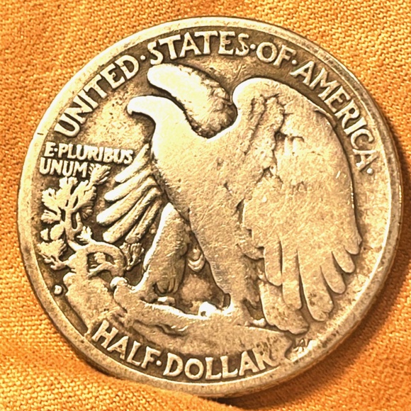1935 D Sue Walking Liberty 90% Silver US Half Dollar #205786991103 - Picture 6 of 6
